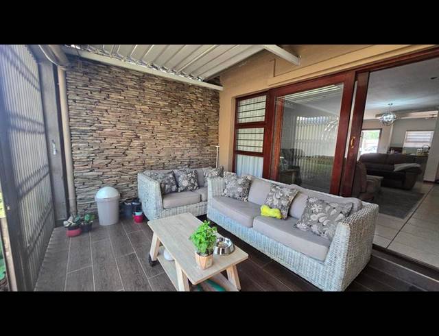 2 BEDROOM TOWNHOUSE FOR SALE IN BARDENE